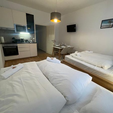 Cozy 5-Person Apartment In Vienna 6 Esterno foto
