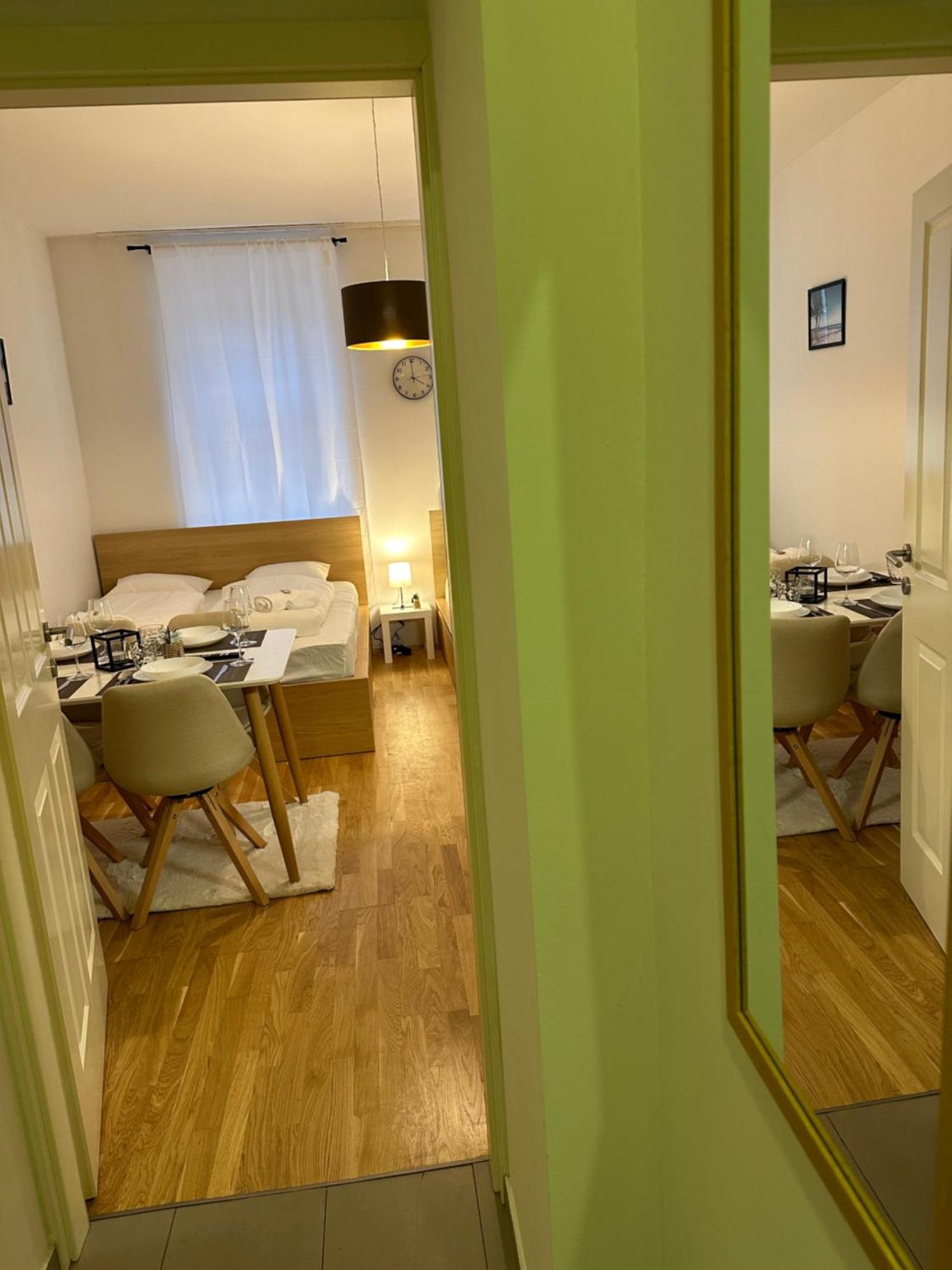 Cozy 5-Person Apartment In Vienna 6 Esterno foto